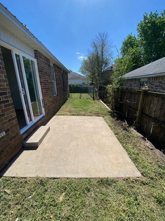 Cute duplex convenient to I49! Rental House Rental in Fayetteville, AR