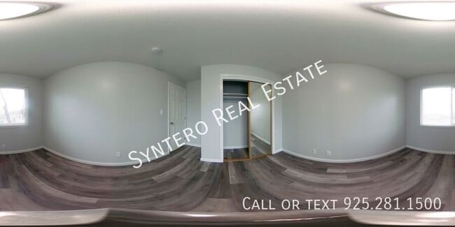 Photo - 1595 3rd Ave Unidad C