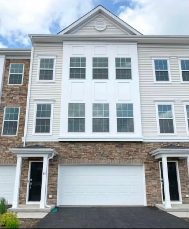 Photo - 24 Colgate Dr Townhome