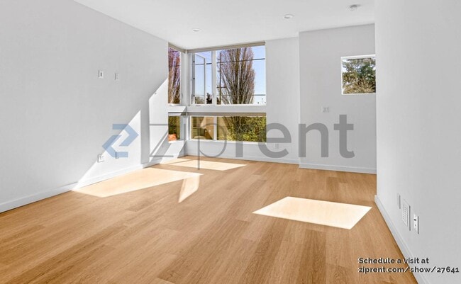 Photo - 908 NW 56th St