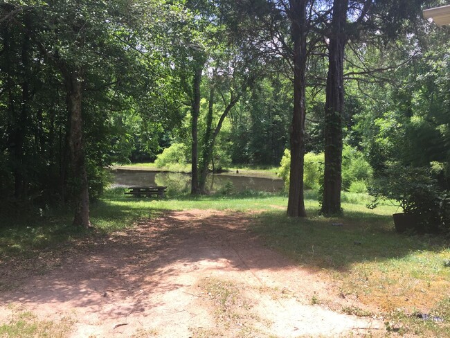 Large 3 Bedroom 2 Bath Home in Clover. Per... - Large 3 Bedroom 2 Bath Home in Clover. Per...