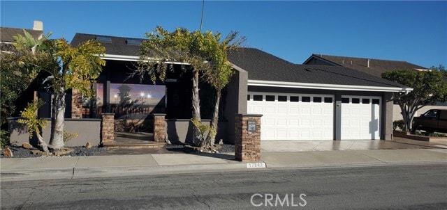 Photo - 17942 Hallcroft Ln House