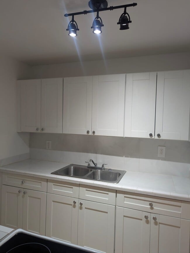 Photo - 20400 NW 7th Ave Unit Cozy 1-bedroom Miami