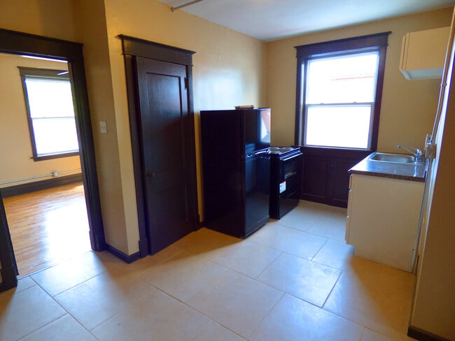 Photo - 3935 Michigan Ave Unit 1N