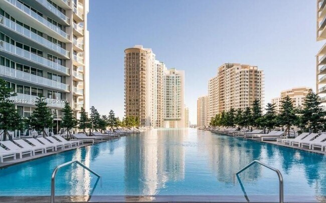Photo - 475 Brickell Ave Unit 1208
