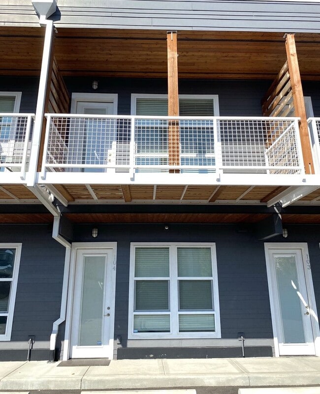 Building Photo - Evergreen Multiplex Unit Evergreen (104)