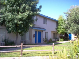 Photo - Peach Court Apartments