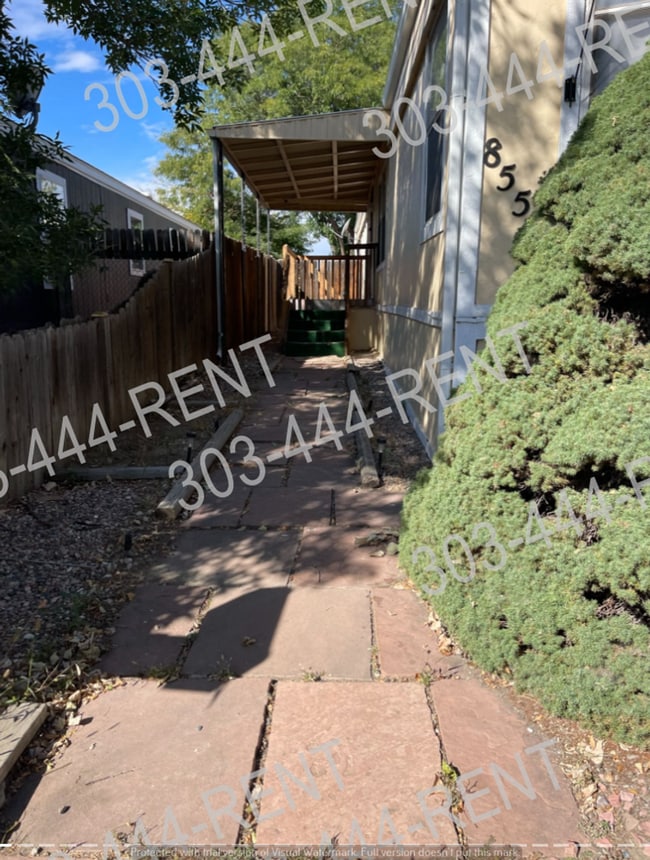 Building Photo - HOLIDAY SPECIAL! $250 OFF 1st MONTH’S RENT! !!! Move In by 12/31 to Claim Your Discount!