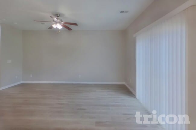 Photo - 356 Dawsons Park Dr