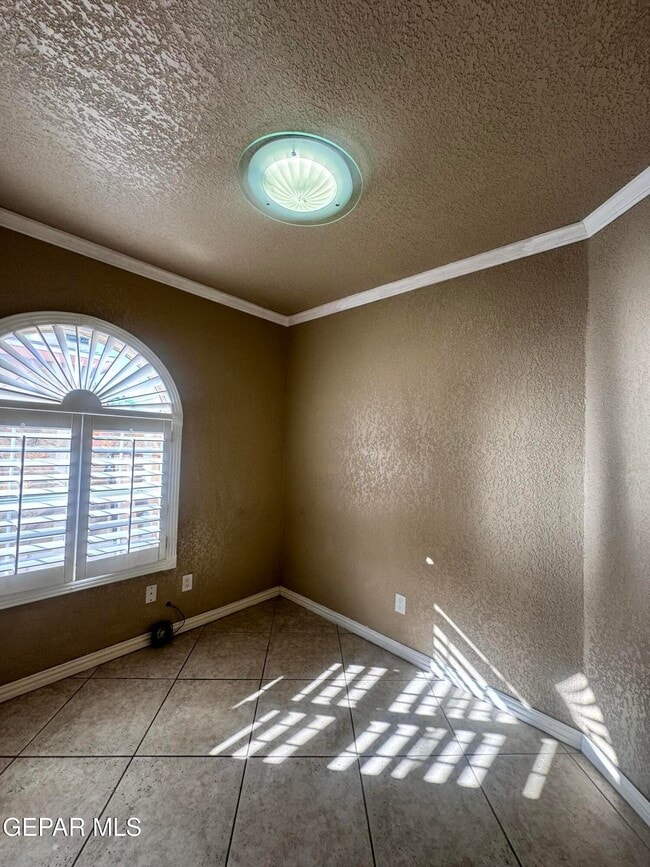 Photo - 7409 Edgemere Blvd
