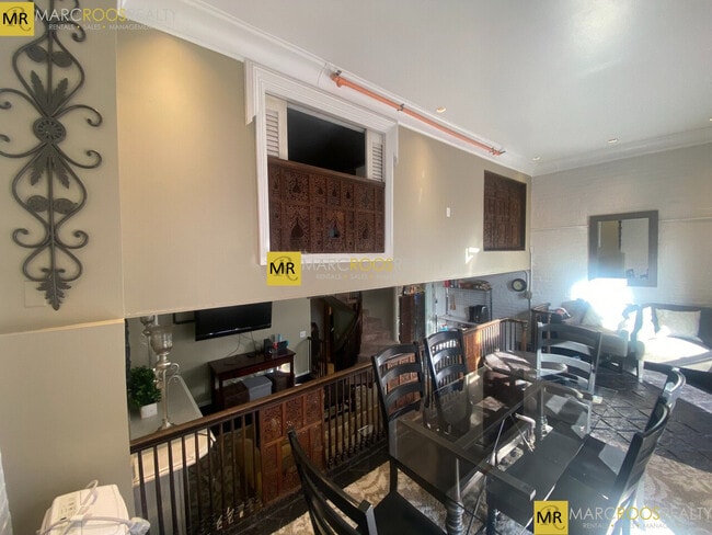 Photo - 119 Beacon St