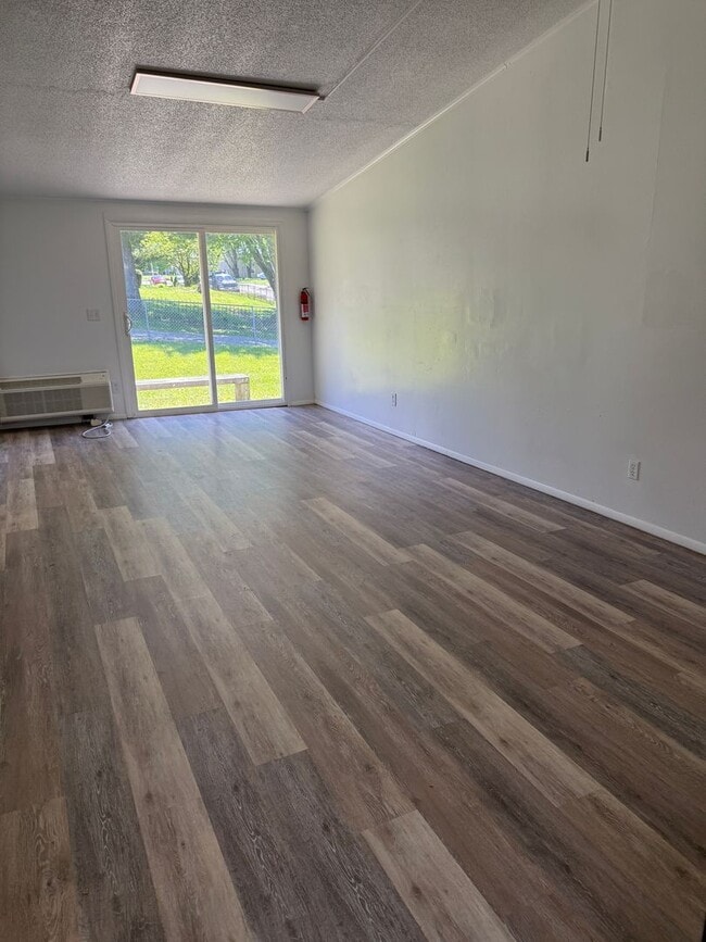 Photo - 336-346 N 40th Unidad Apt 2