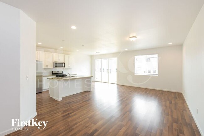 Photo - 14675 Normande Dr