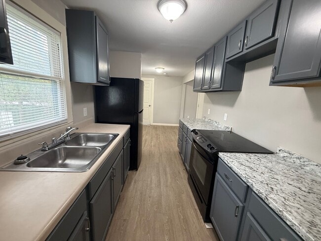 Photo - 130 OliveUnit 201B