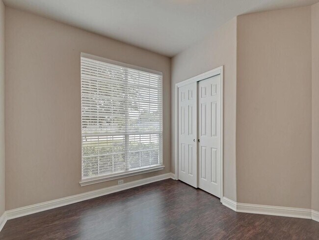 Photo - 1696 Greenside Trail