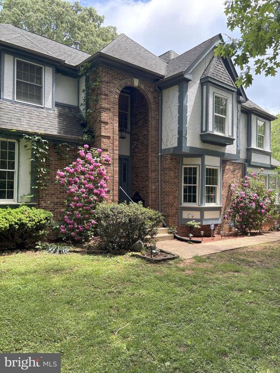 Building Photo - 3059 Southampton Dr Rental