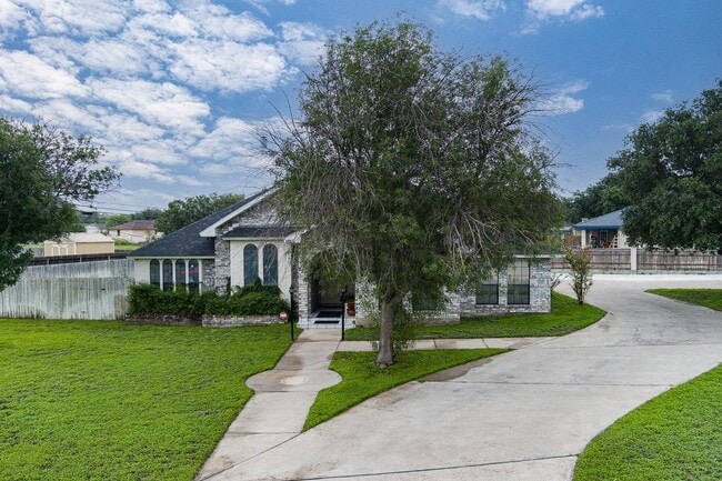 Photo - 227 Foster Cir