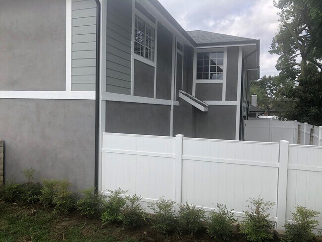 Photo - 1313 Los Robles Ave Unit 1313 Los Robles Ave C