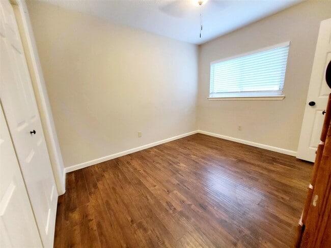 Photo - 2711 S Brompton Dr