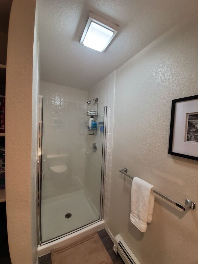 Photo - Rare summer seasonal rental! Unit 180