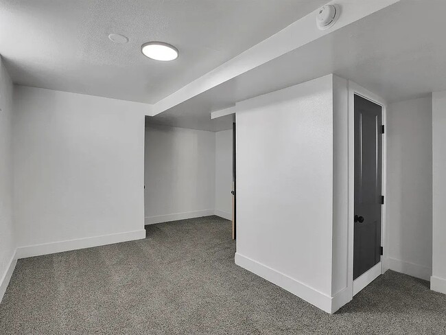 Photo - 608 S University Rd