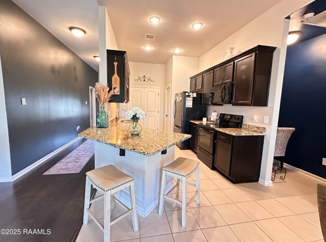 Photo - 209 Stanwell Ave