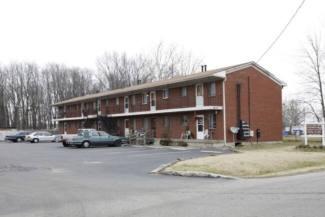Building Photo - Pinecroft Drive Rental