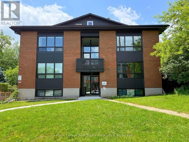 Photo - 171 Huron St Unité 2