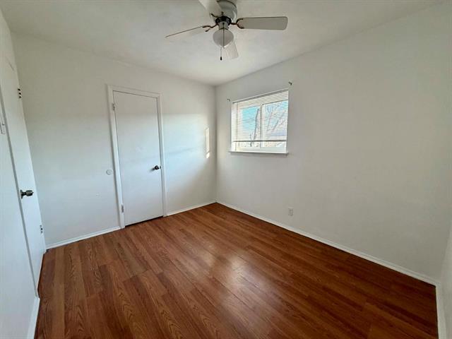 Photo - 321 La Salle Dr