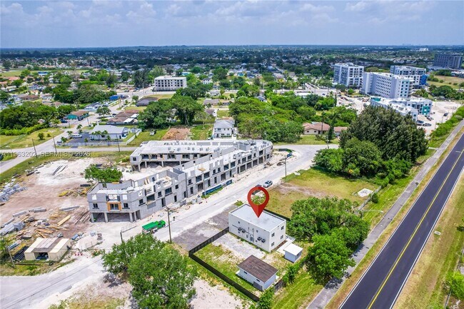 Photo - 21845 Goulds Ave Unidad 202