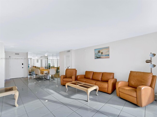 Photo - 3140 S Ocean Dr Unidad 612