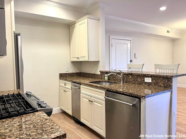 Photo - 463 Rutherford Ave Unit 205