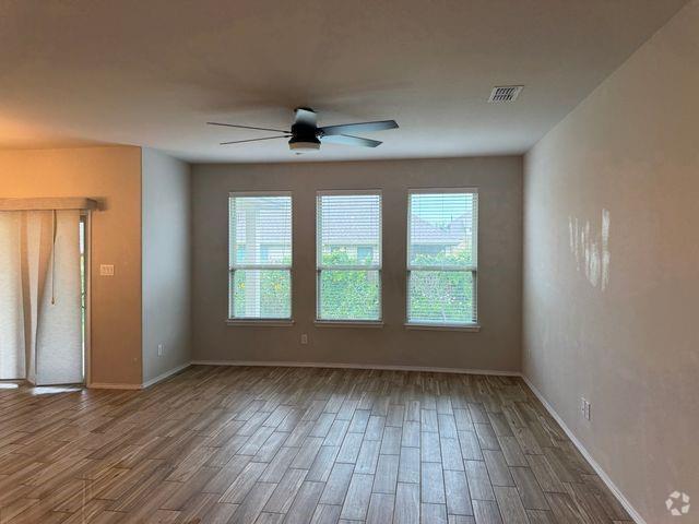 Building Photo - 3708 Evergreen Ridge Rd Rental