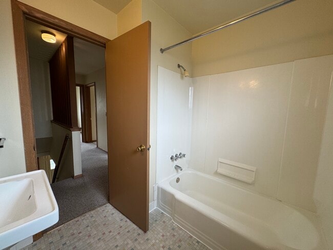 Photo - 2155 S Fountain Ave