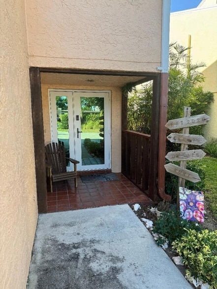 Photo - 409 Fernandina St