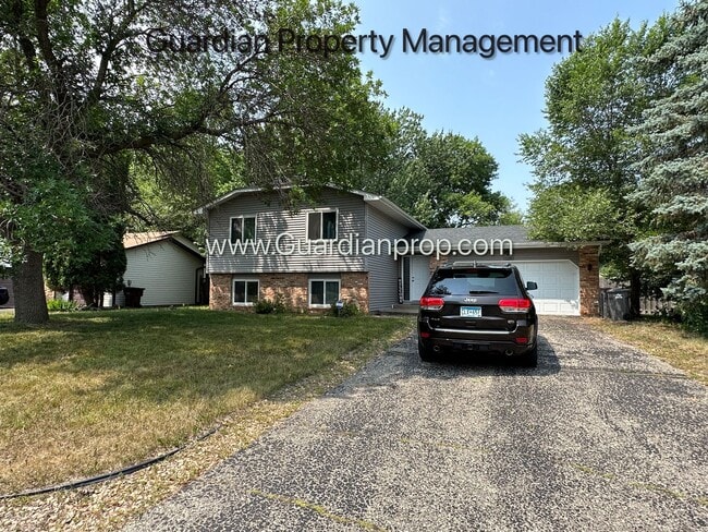 Building Photo - Savage Single Family Home, 2 Car Garage, F...