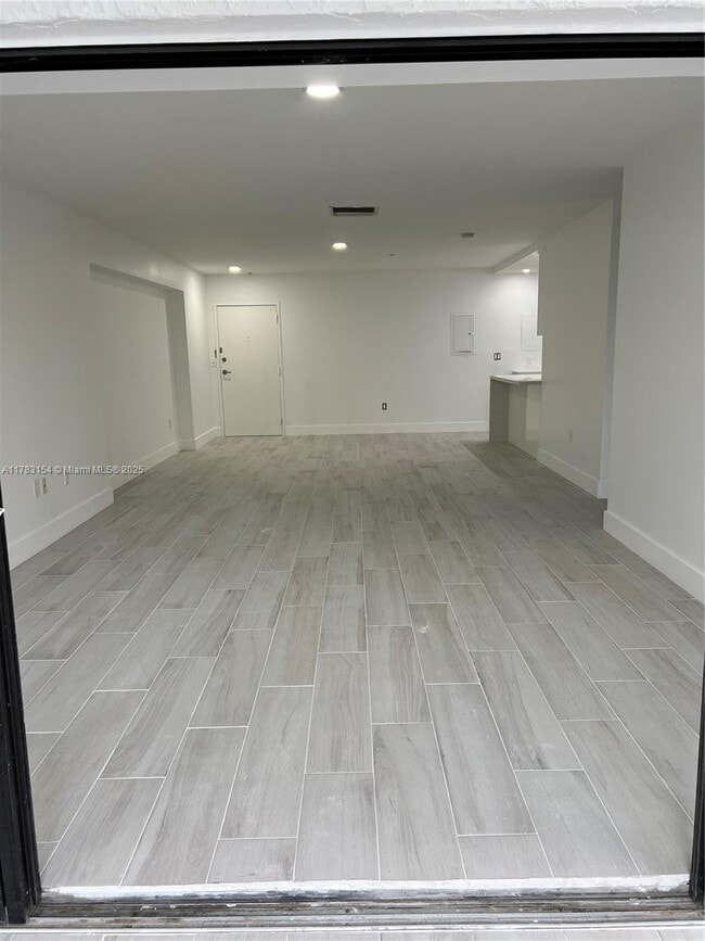 Photo - 575 Crandon Blvd Condo Unit 312