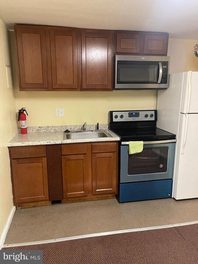 Photo - 5401 James Pl NE Townhome