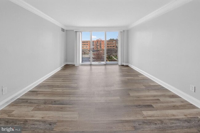 Building Photo - 4977 Battery Ln Unit 414