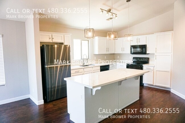 Photo - 1136 E Christopher St