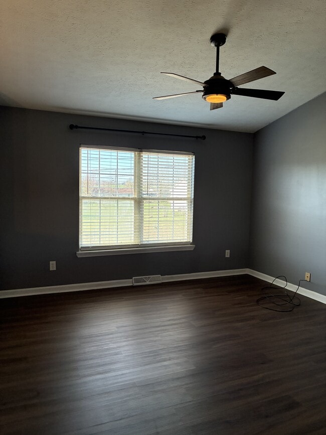 Photo - 1105 Lobo Dr