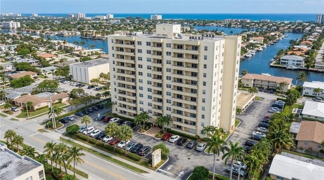 Building Photo - 900 NE 18th Ave Unit 1109