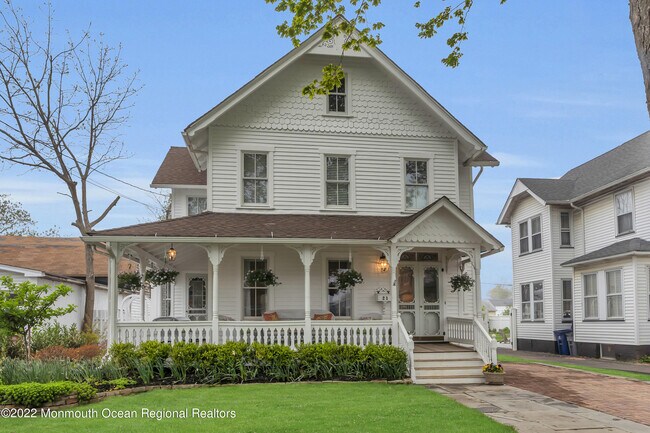 21 Pearce Ave
