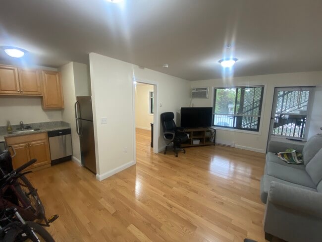 Building Photo - 10 Arizona Ter Unit 4