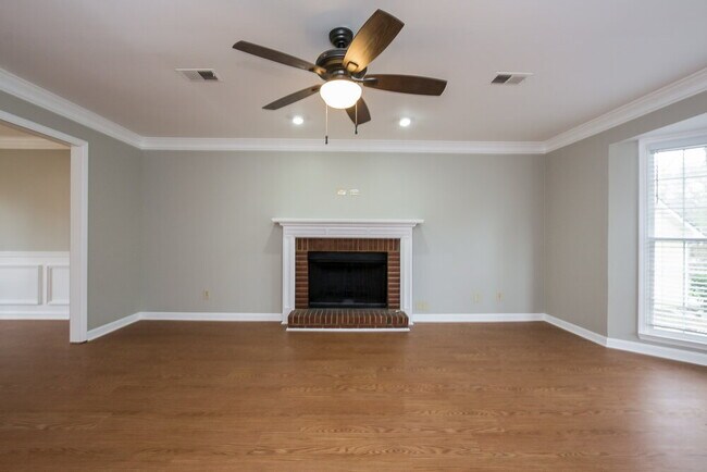 Photo - 2906 Katy Ln SW