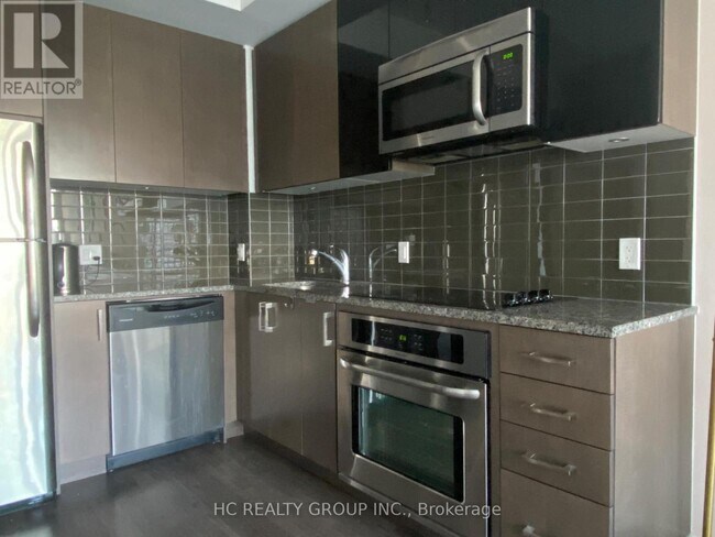 Photo - 98 Lillian St Unit 1718