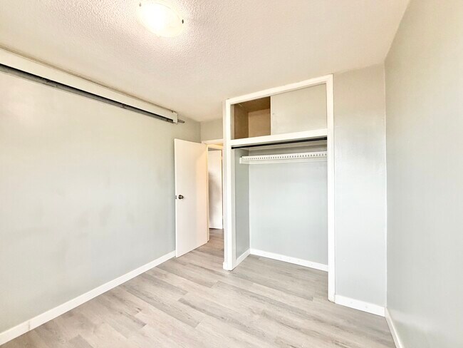 Photo - 2 BED - 1 BATH - APARTMENT - LONDON Unité 1