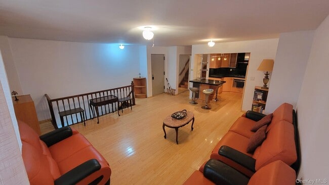 Photo - 63-25B Bourton St Unit 1B