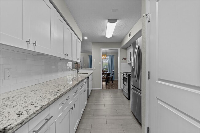 59 Hideaway Dr