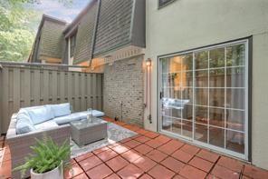 Photo - 1 Arpege Way NW